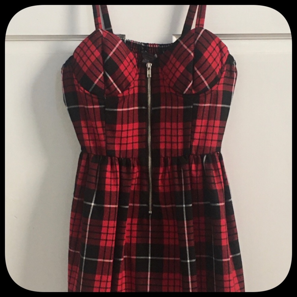 TWENTY-ONE Woman’s Large Plaid Bodice Top